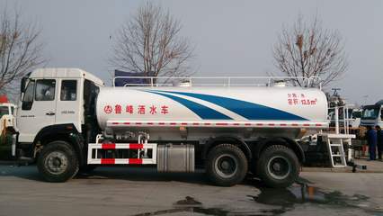 电动三轮洒水车 城市清洁的创新力量